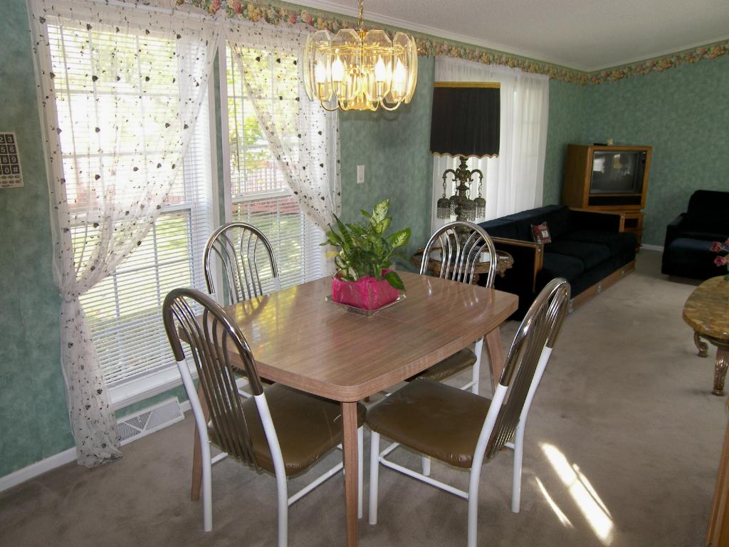 MLS #/Web ID: 2724843