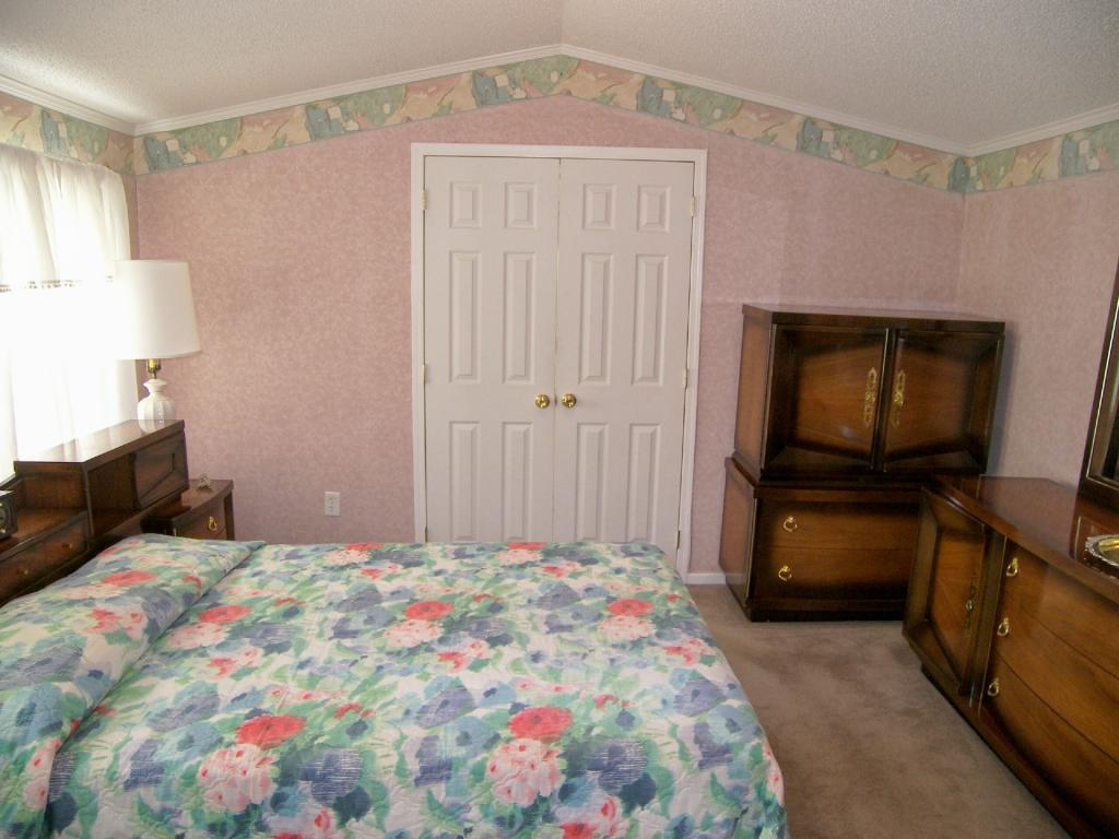 MLS #/Web ID: 2724843