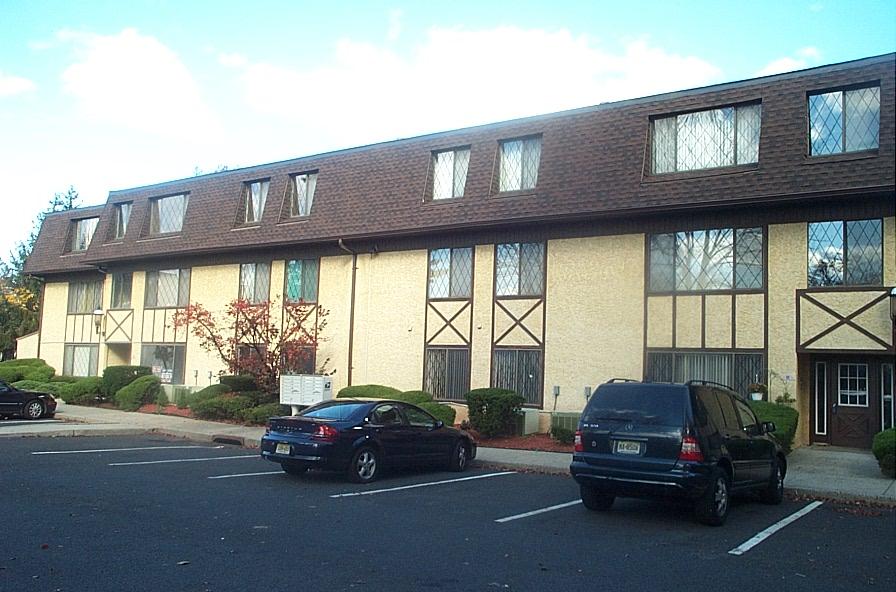 MLS #/Web ID: 2599444