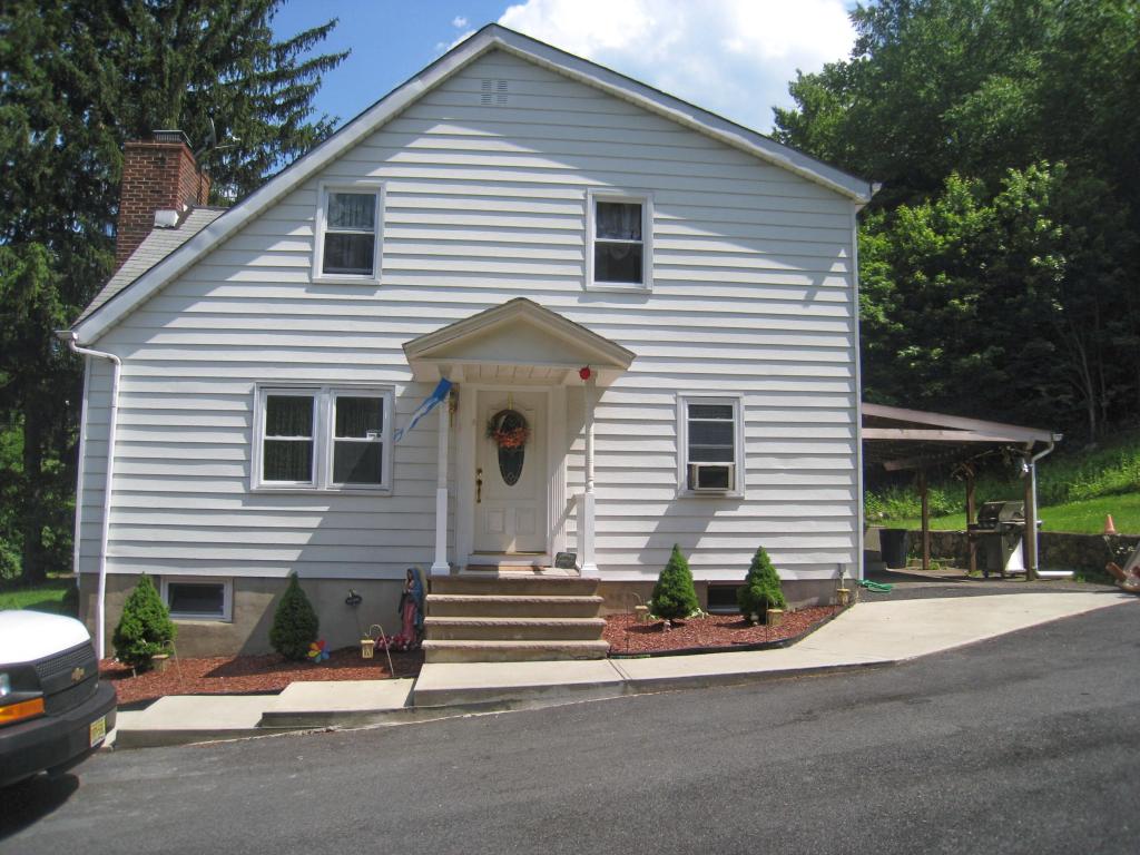 20 DUDAK RD