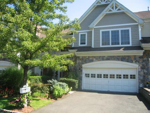 MLS #/Web ID: 2710244
