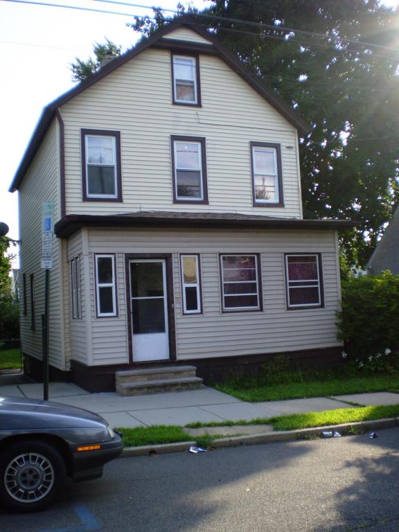MLS #/Web ID: 2715544