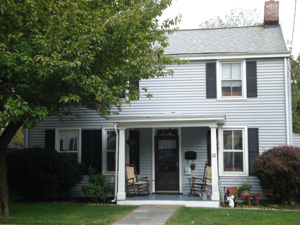 22 HALSTEAD ST