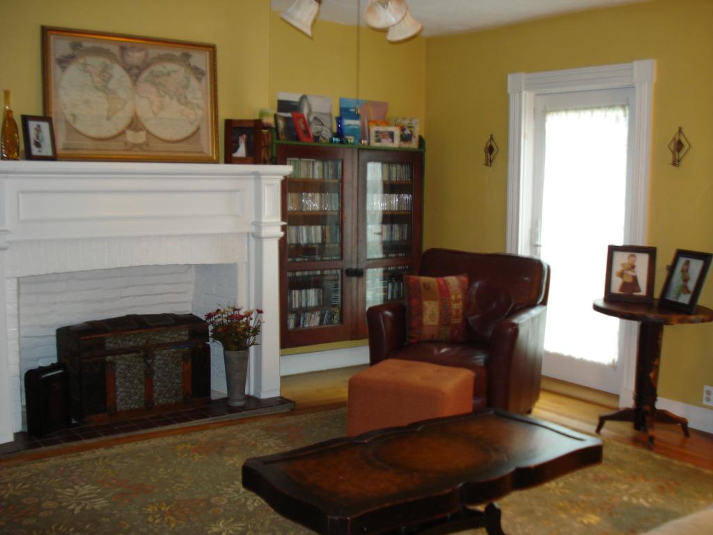 22 HALSTEAD ST