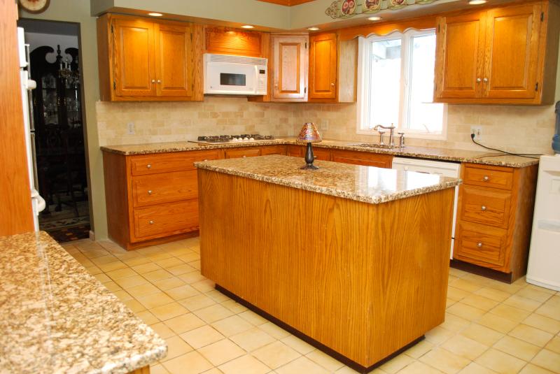 43 ROBINSON AVE