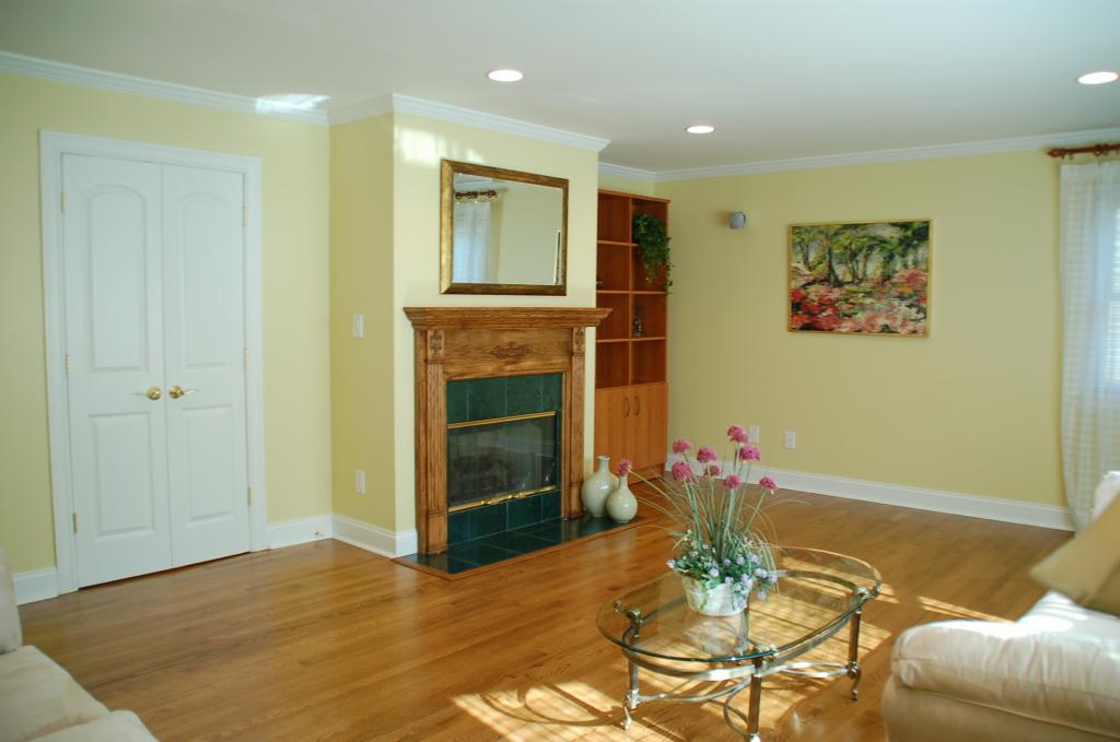 68 BELMONT DR