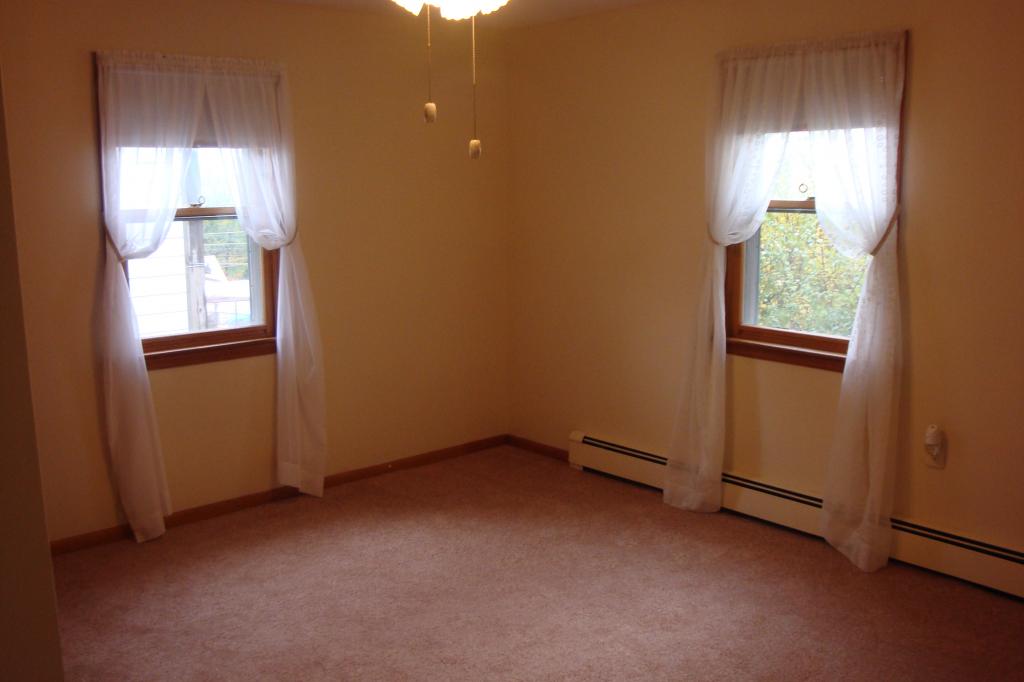 22 HILLCREST AVE