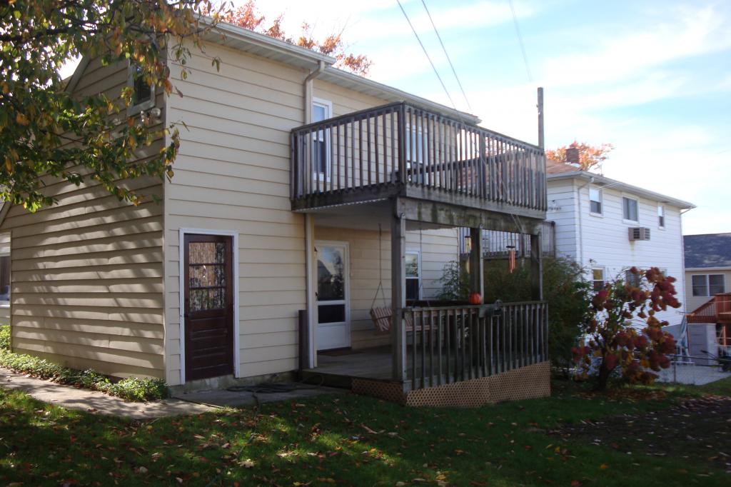 22 HILLCREST AVE