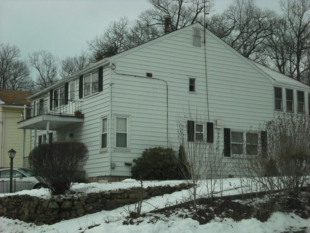 28 OLCOTT RD (util inc)