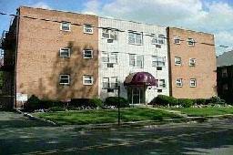 960 MAIN ST