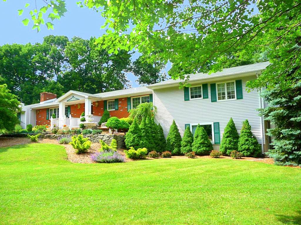 MLS #/Web ID: 2691345