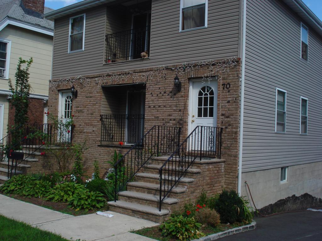 70 HIGH ST