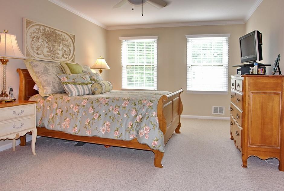 MLS #/Web ID: 2706945