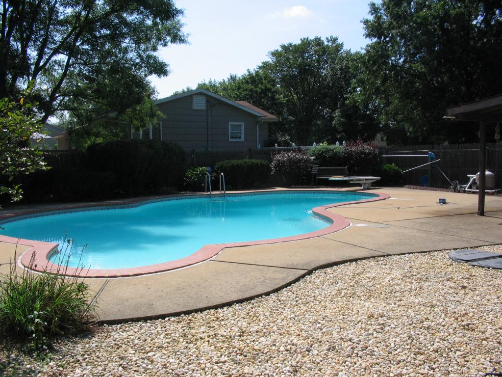 166 ACORN DR