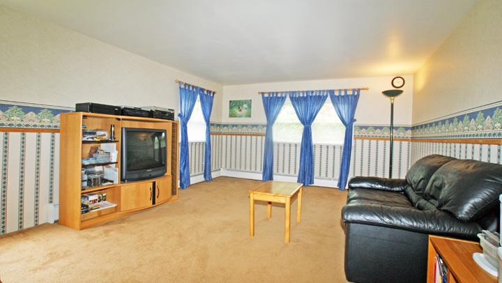 MLS #/Web ID: 2710645