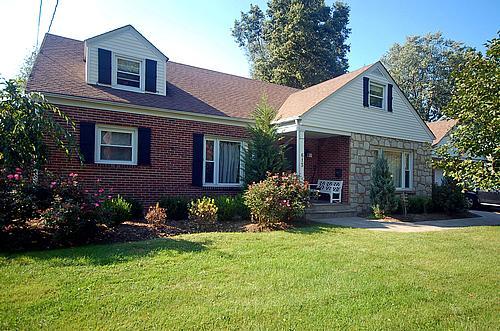 615 CENTRAL AVE