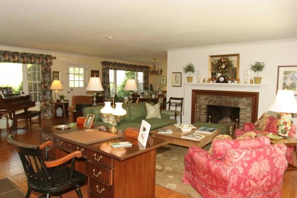 MLS #/Web ID: 2712345