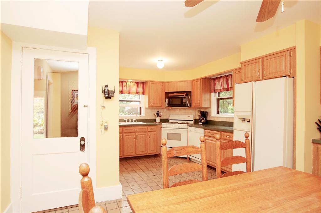 162 MIDLAND AVE