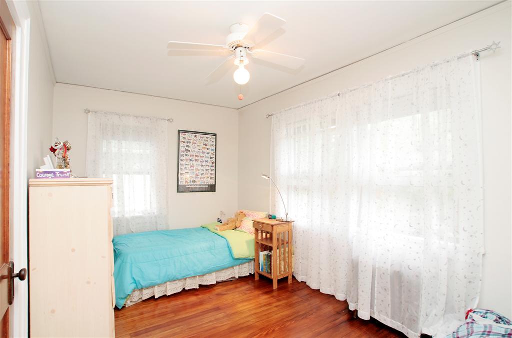162 MIDLAND AVE
