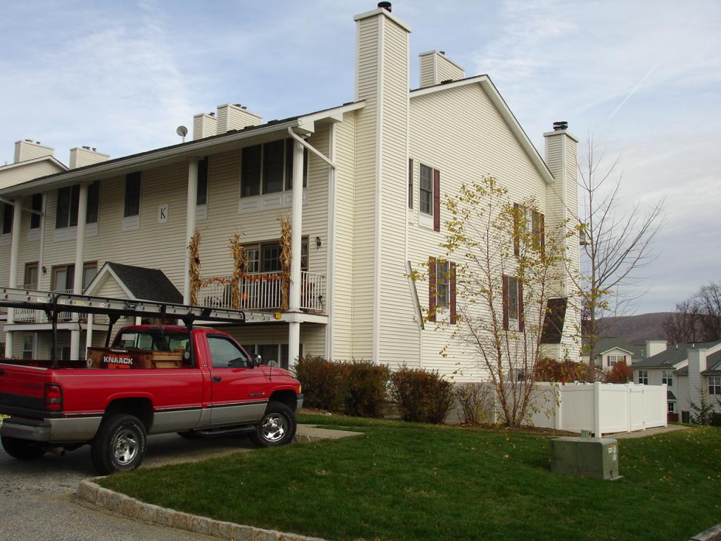 MLS #/Web ID: 2725145