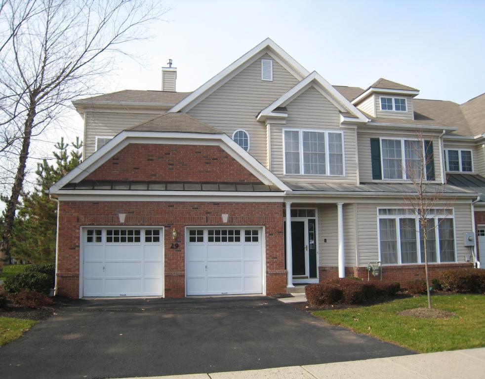 29 CHAMBERLIN WAY