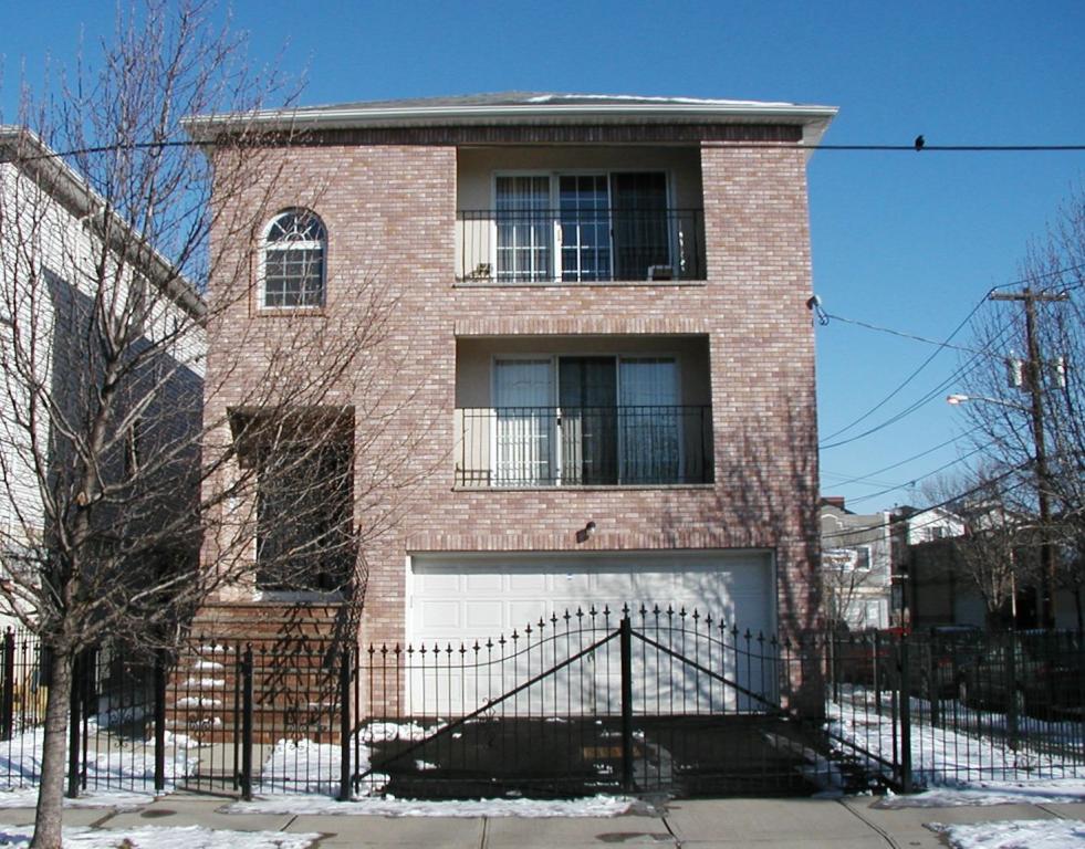 24-26 Camp Street