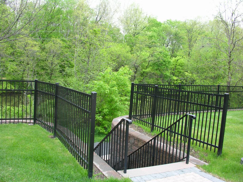 MLS #/Web ID: 2680446