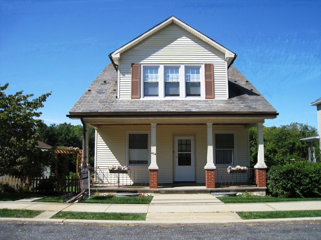 434 RUSSELL AVE