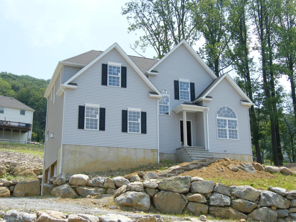 66 BOWERS DR