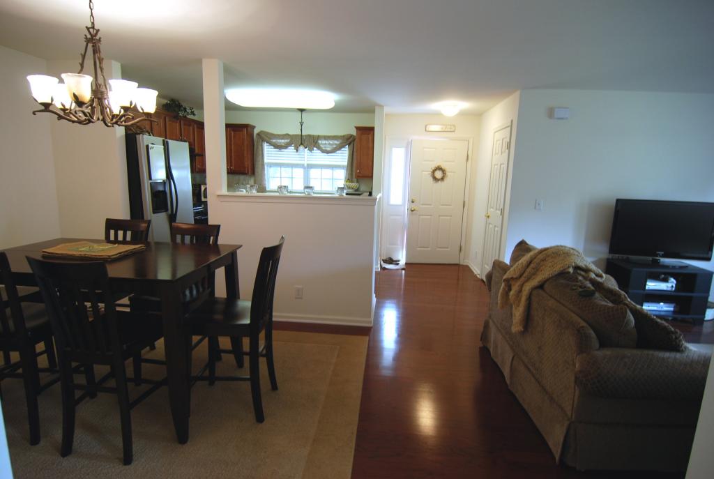 MLS #/Web ID: 2704146