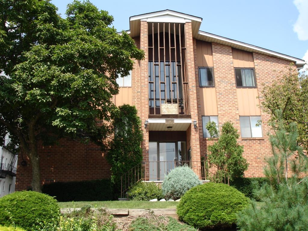 MLS #/Web ID: 2706846