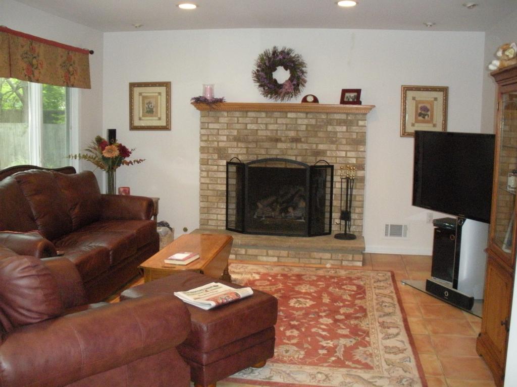 44 SYMOR DR