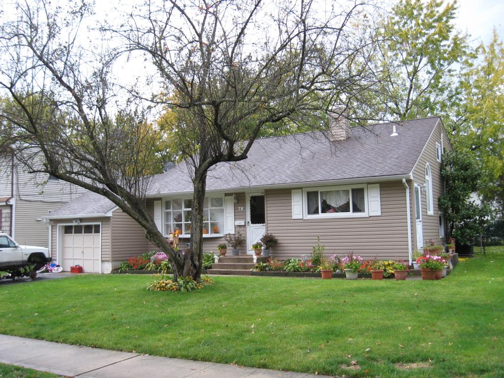 MLS #/Web ID: 2724746