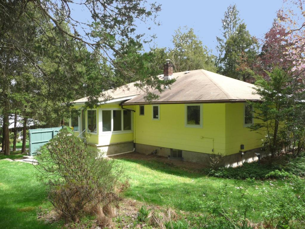 MLS #/Web ID: 2725246
