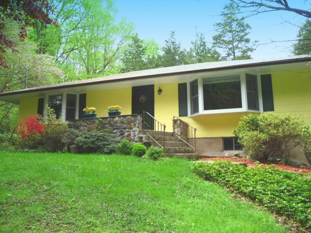 MLS #/Web ID: 2725246