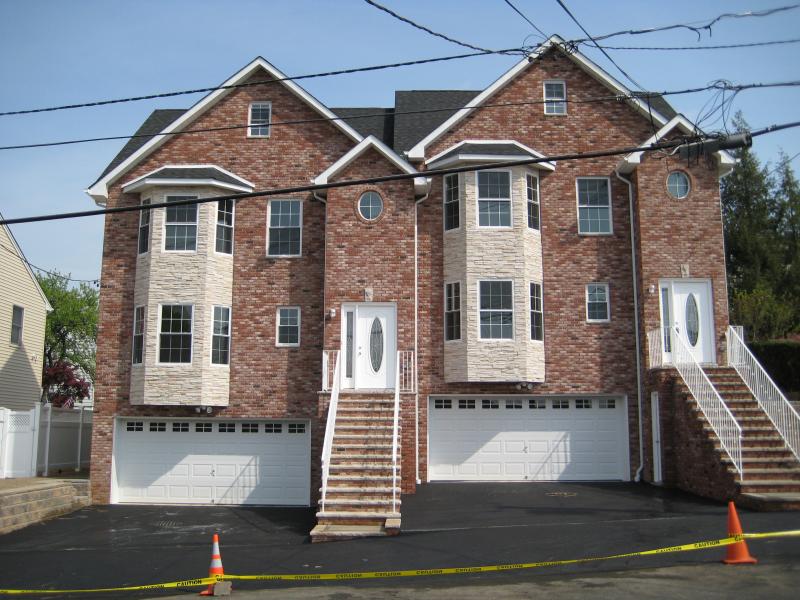 75 B JACKSON AVENUE