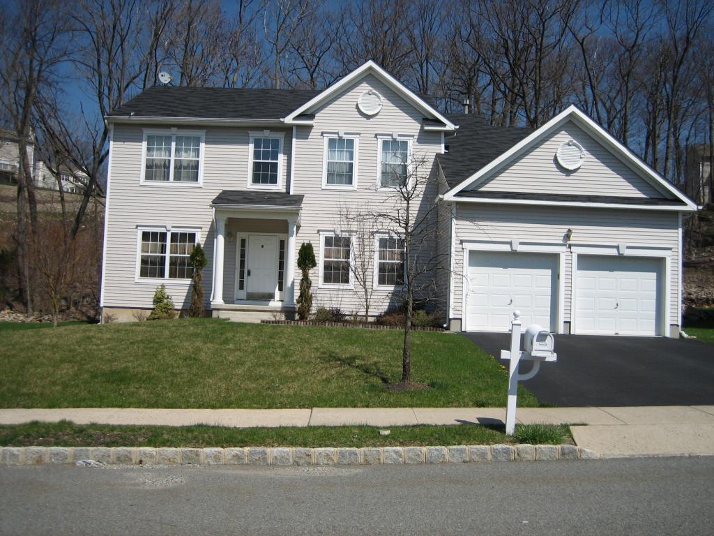 MLS #/Web ID: 2663847