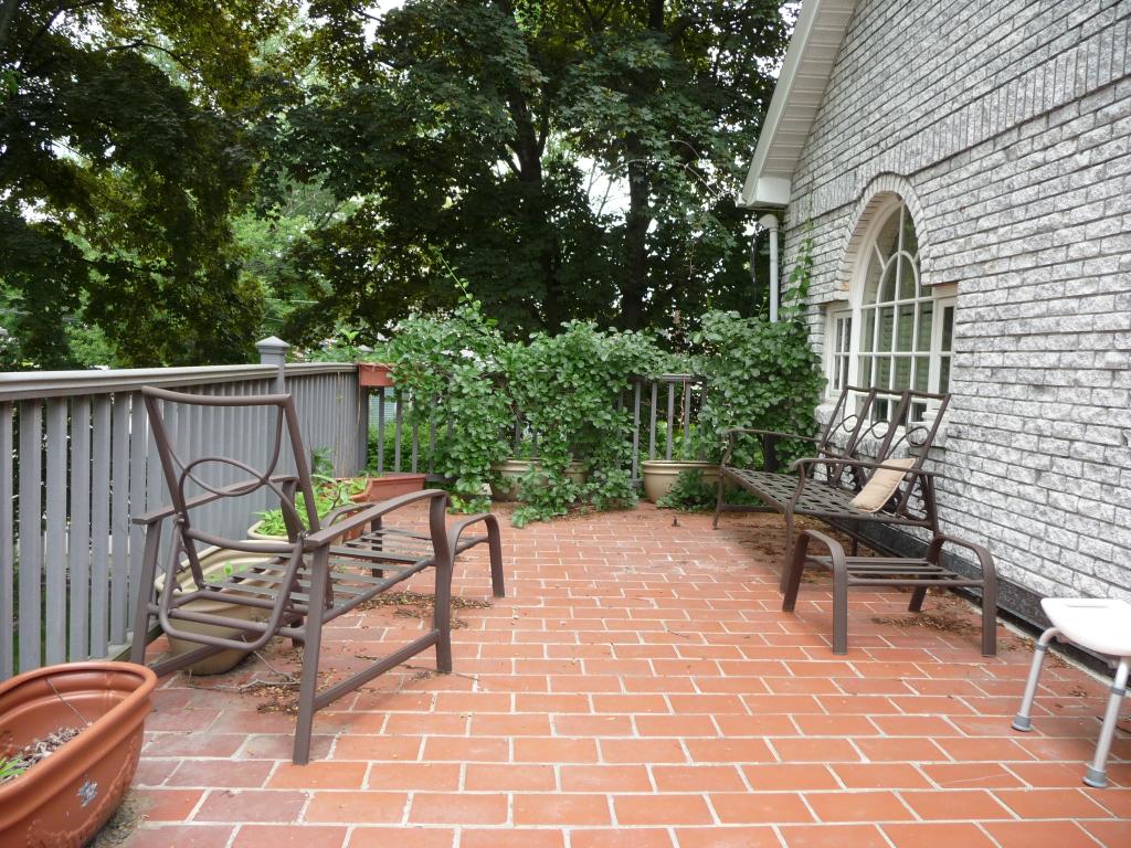 MLS #/Web ID: 2687647