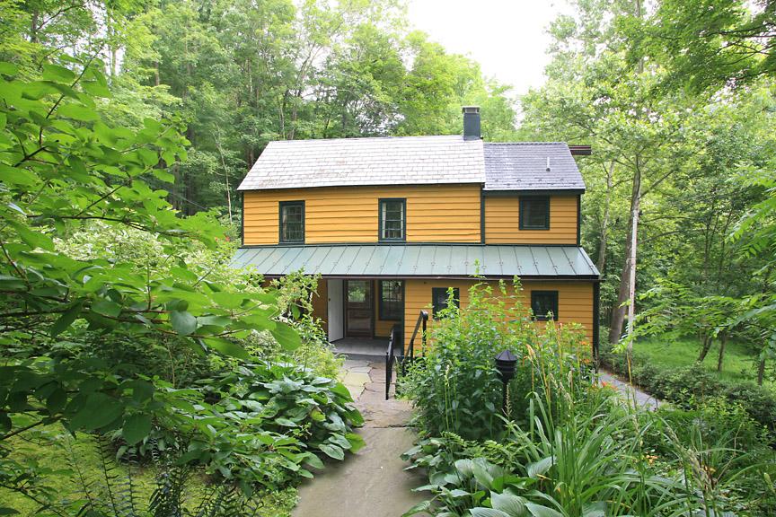 MLS #/Web ID: 2687947