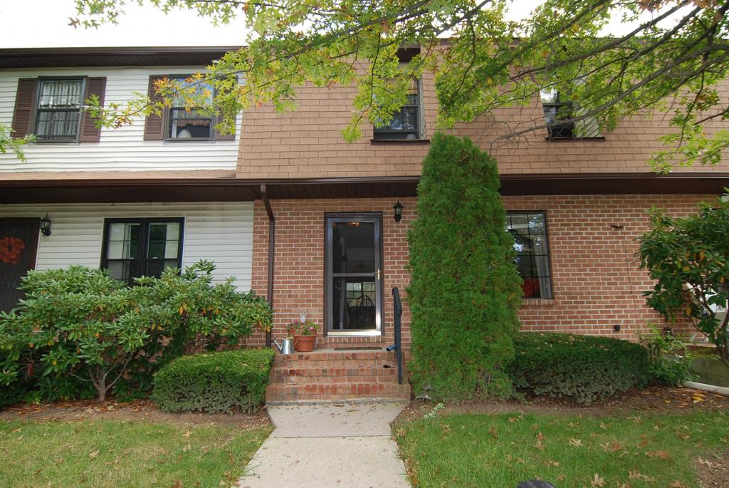 MLS #/Web ID: 2716347