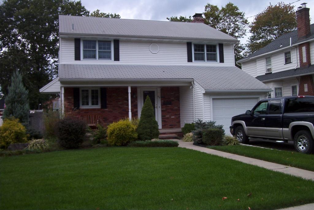 818 RAMAPO AVE
