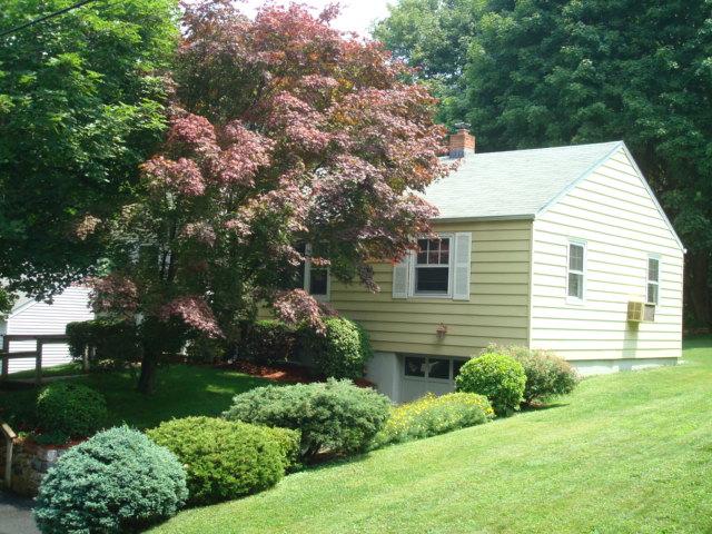 26 EVERETT DR