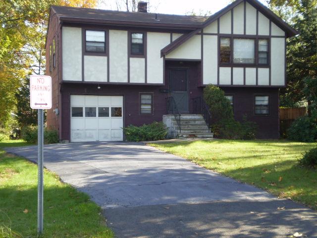 MLS #/Web ID: 2728247