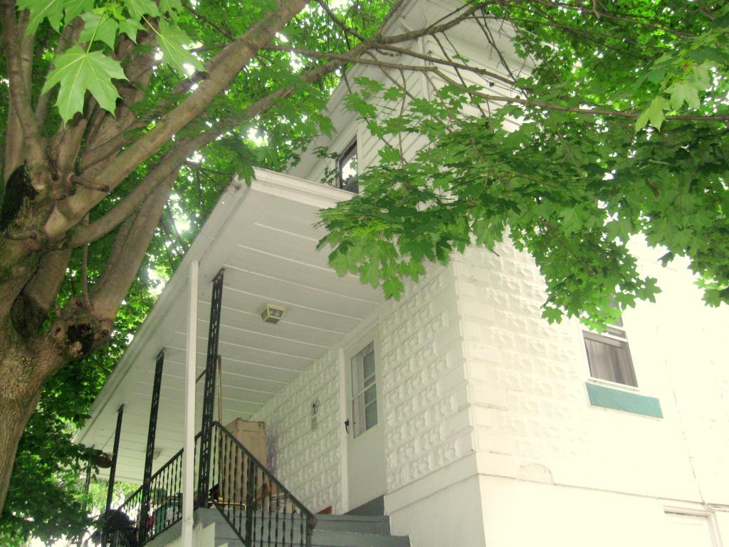 1541-1543 Warren Street