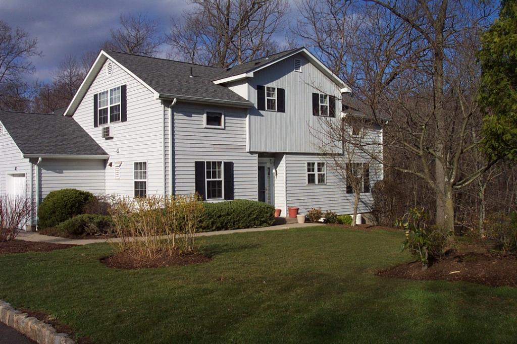 MLS #/Web ID: 2671948