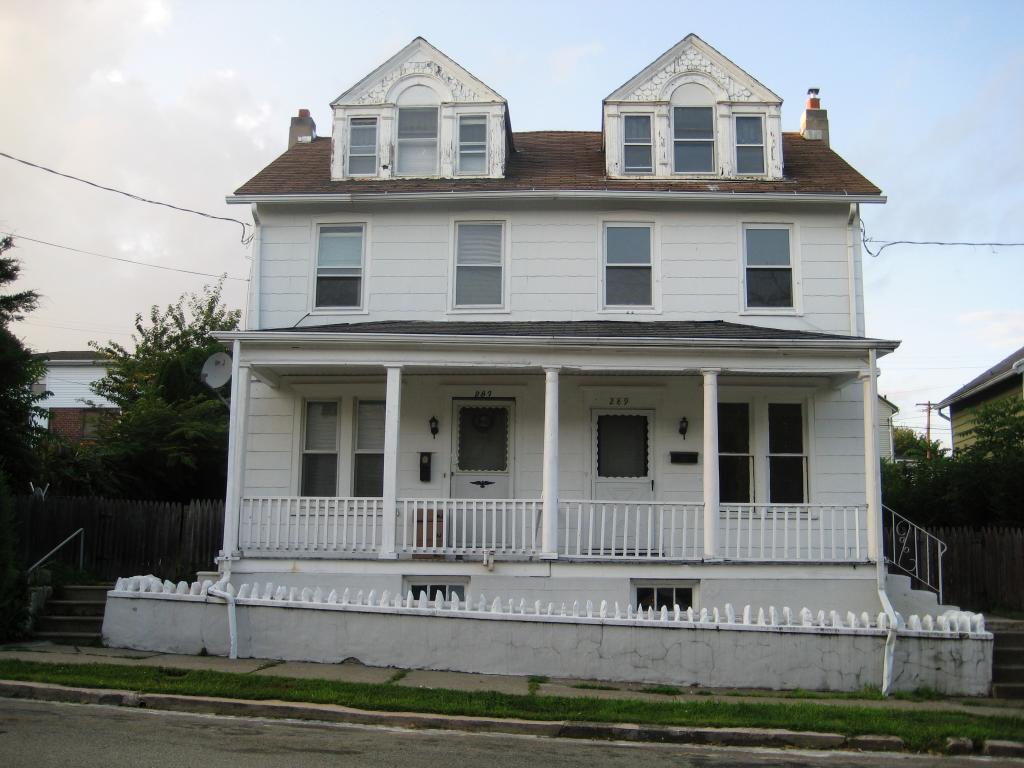 MLS #/Web ID: 2700948