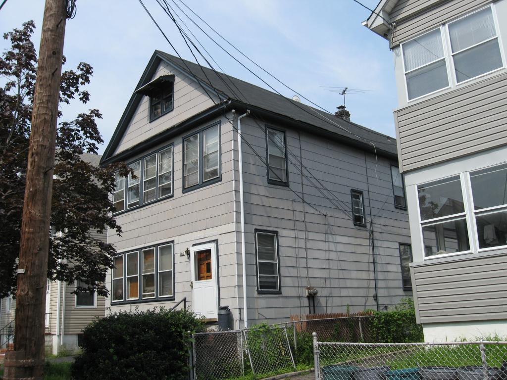 MLS #/Web ID: 2704148