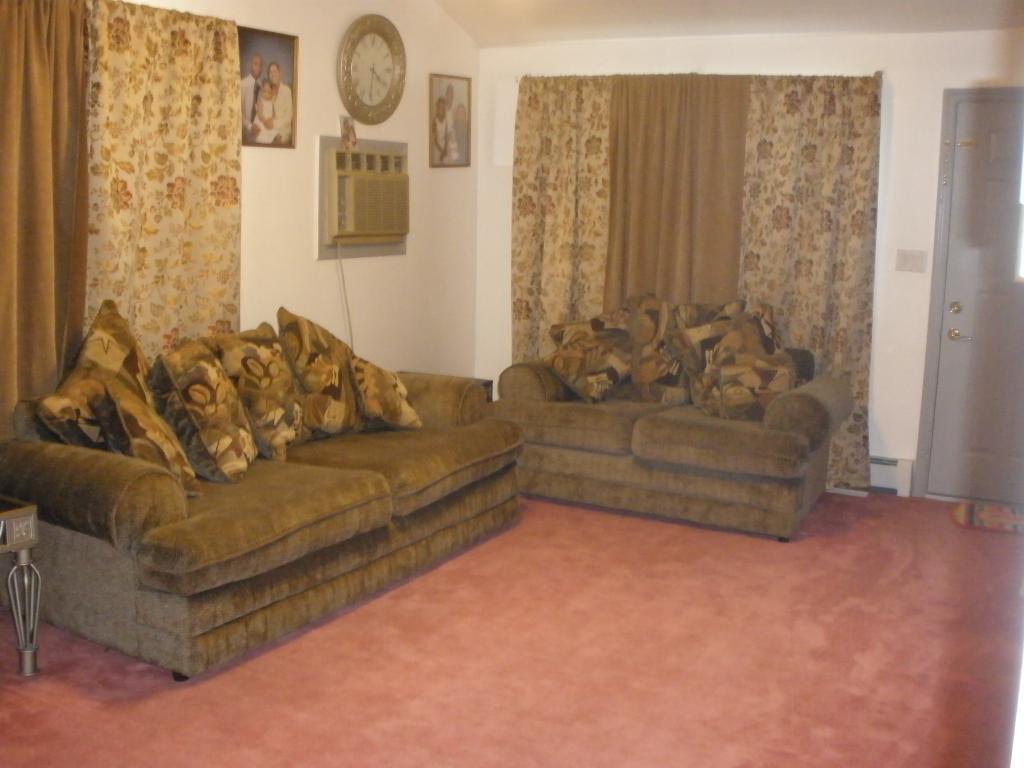 MLS #/Web ID: 2712448