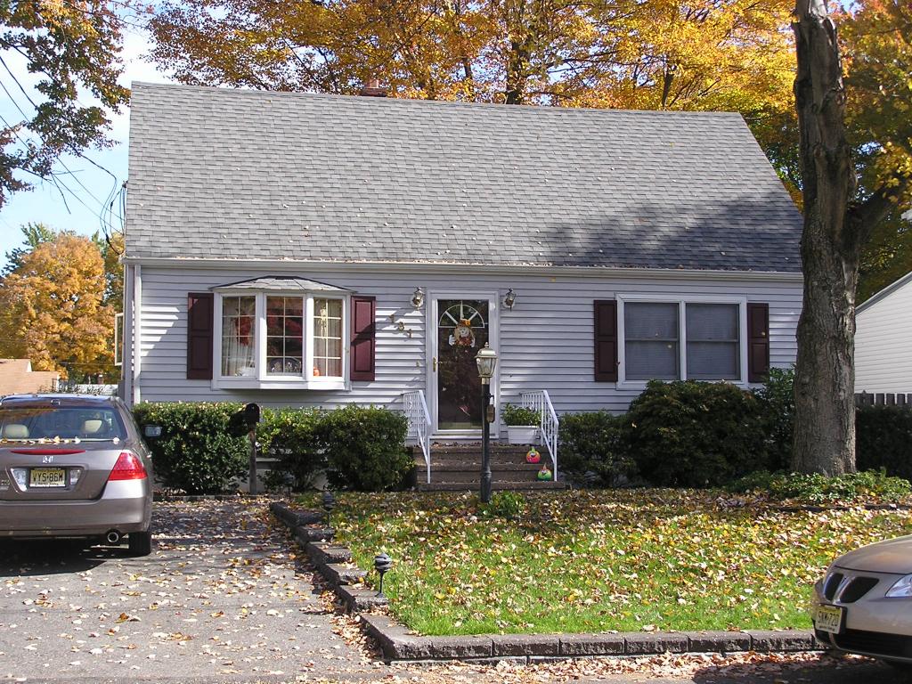 131 OLIVE AVE