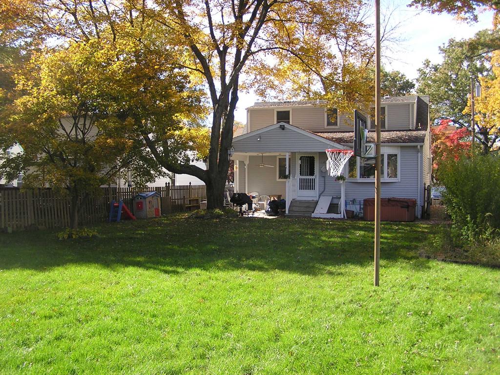 131 OLIVE AVE